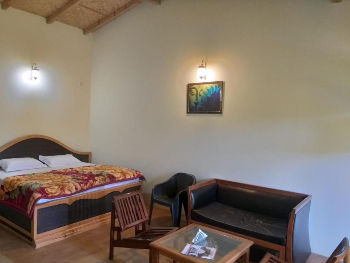 Elphinstone Inn Almora Eksteriør billede
